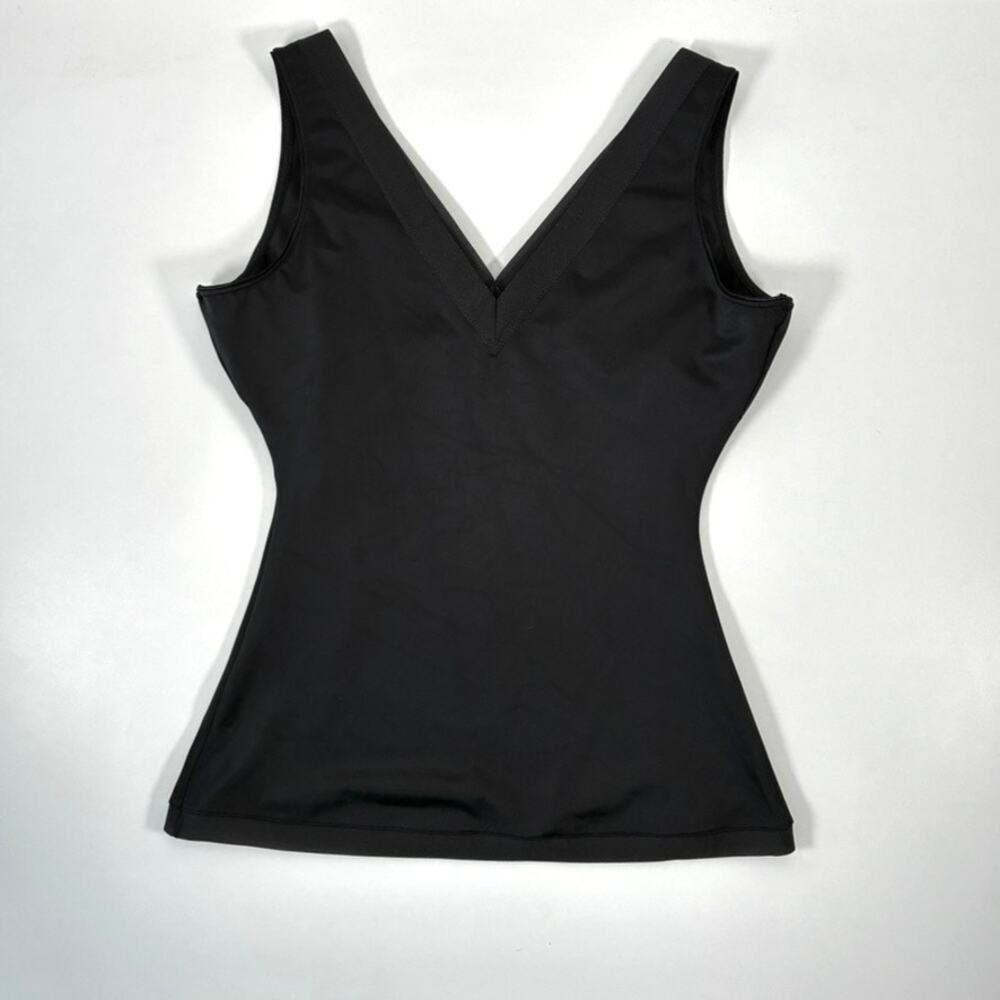 Two Spanx Simplicity V-Neck Camisoles & One Simplicity Shaping Camisole - L - Picture 5 of 11